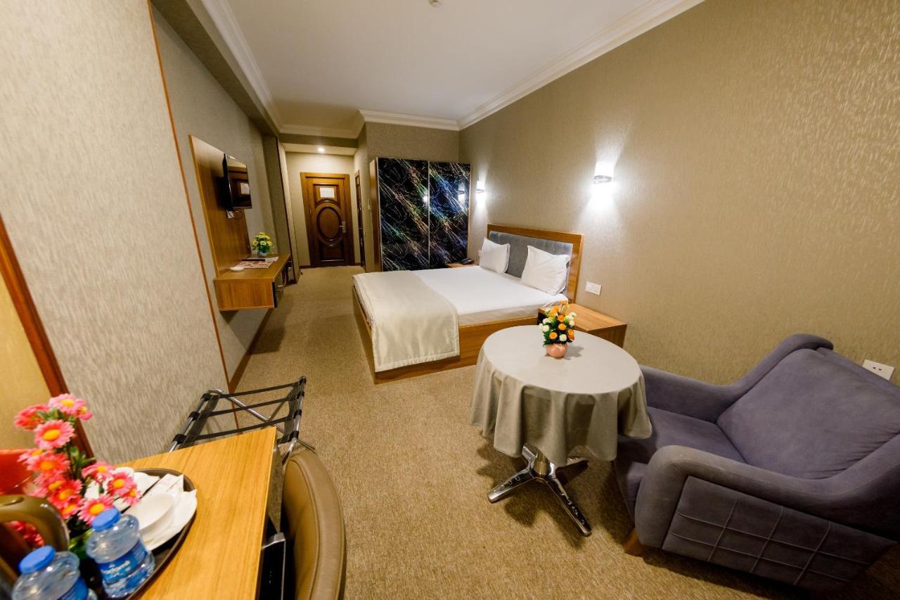 Royal Sapphire Hotel Баку Екстер'єр фото