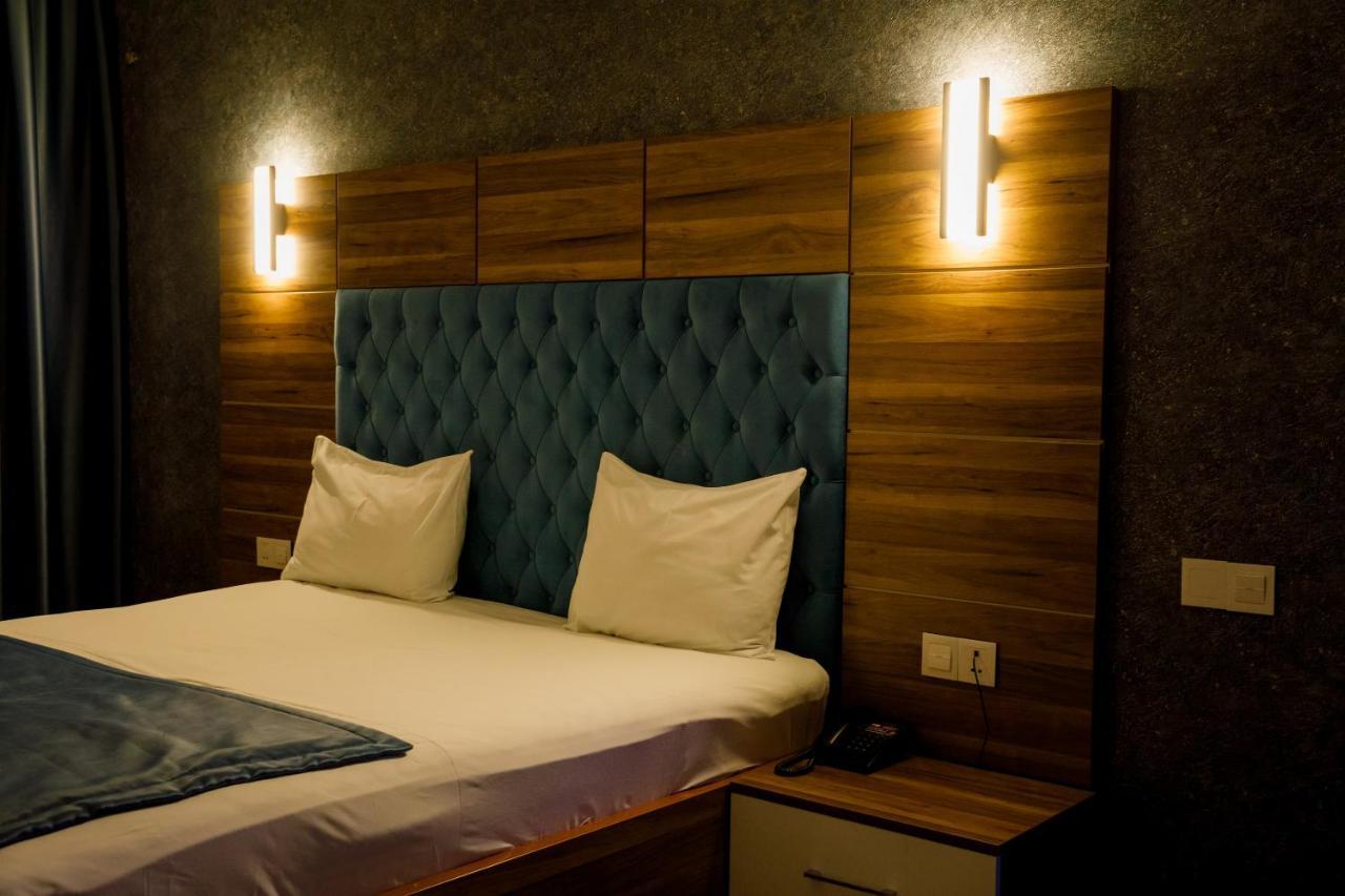 Royal Sapphire Hotel Баку Екстер'єр фото